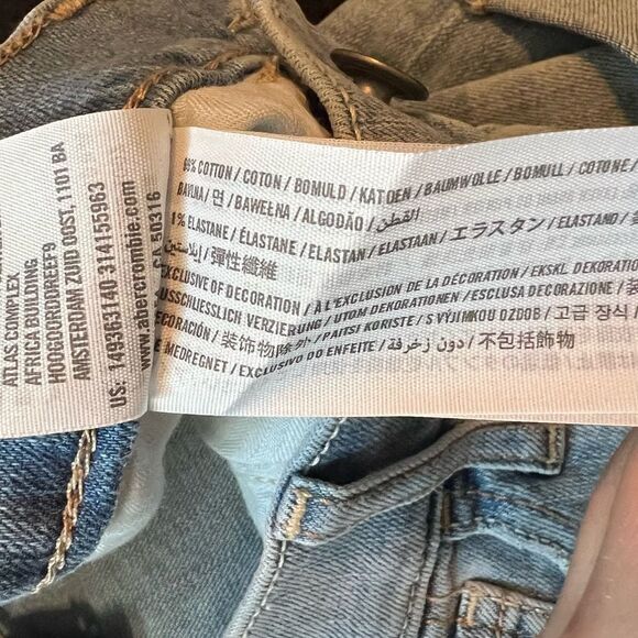 NWT! Abercrombie & fit low waist mid length short - Picture 6 of 12